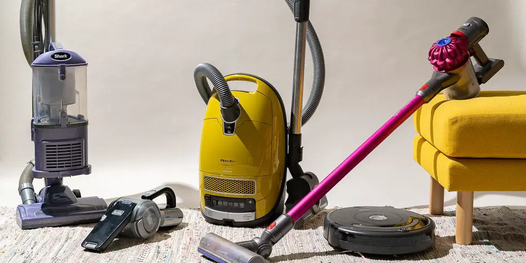 Top 4 Vacuums Made In America (2022 Edition) Reviews And Buyer's Guide
