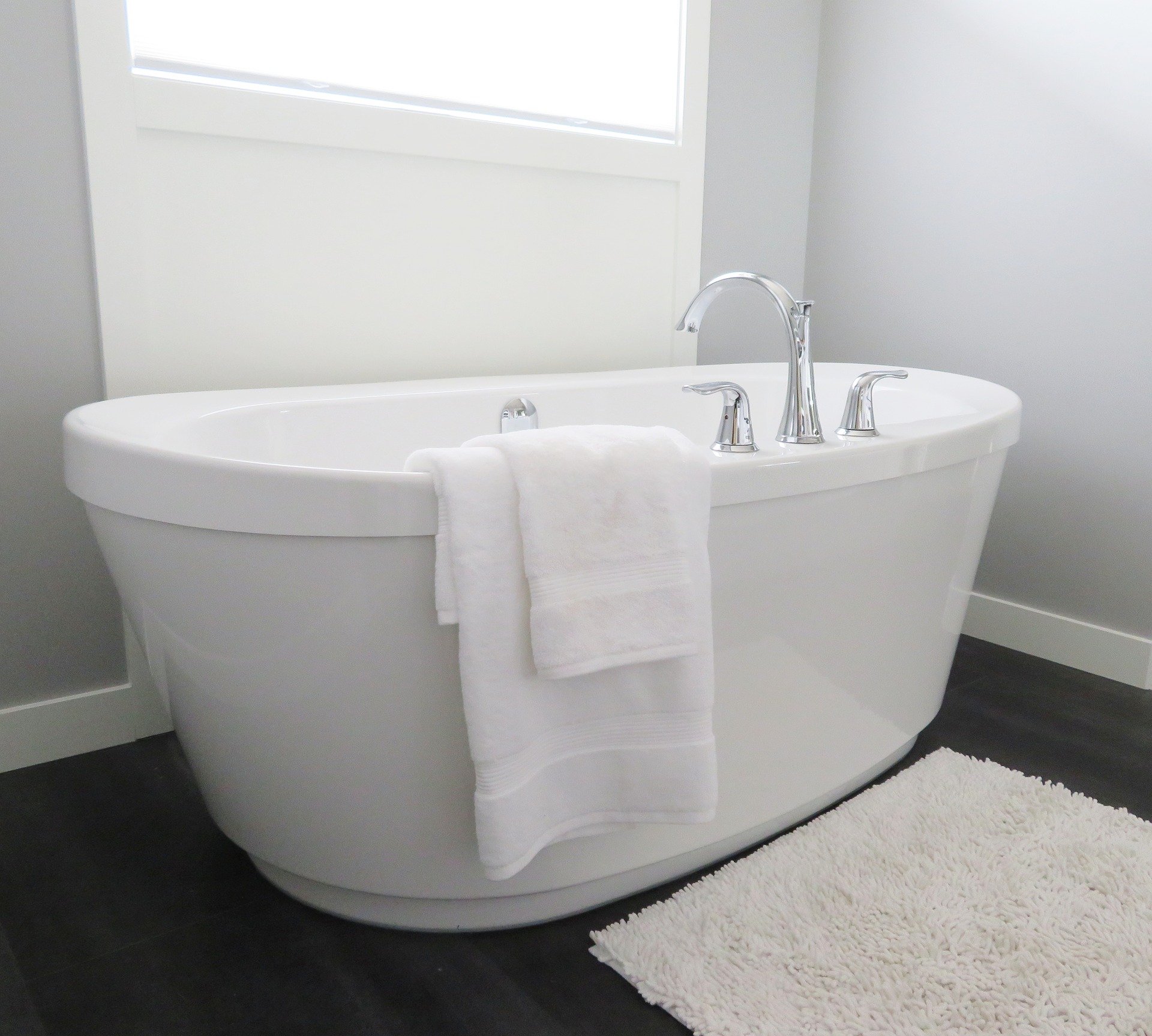 How To Clean A Dirty Tub A Detailed Guide For All Materials